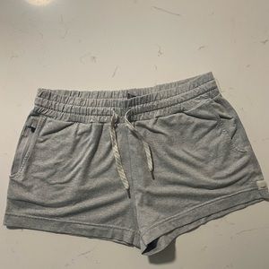 Vuori Halo Performance Short Gray Heather